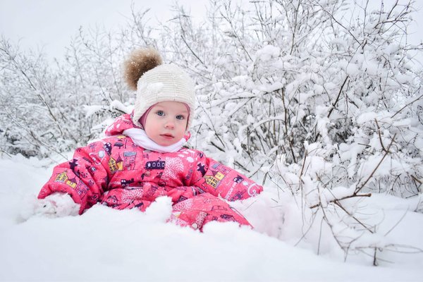 Quali sono le migliori tecniche per abbinare un maglione oversize e apparire snella?